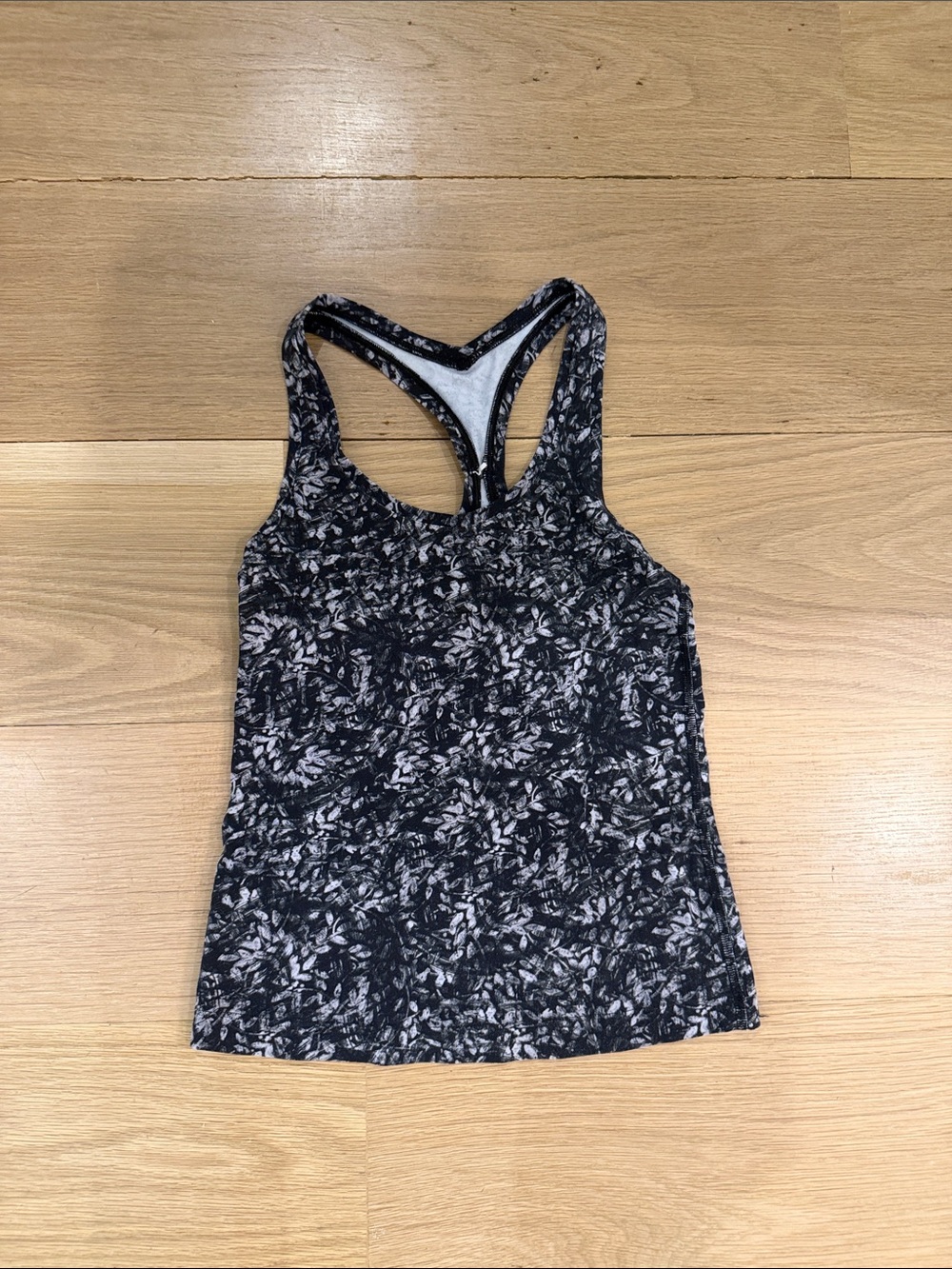 lululemon athletica Black & White Floral Racerback Tank size 2